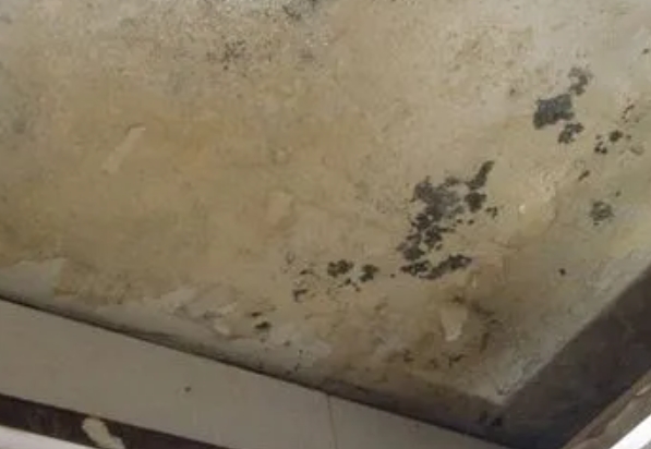大兴阳台漏水维修公司分享下大兴卫生间渗水维修需要注意哪些问题。